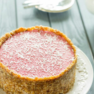 Here’s a simple pastry crust recipe that you can prepare at home