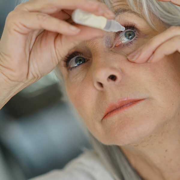 Dry eyes – Symptoms, causes, and treatment
